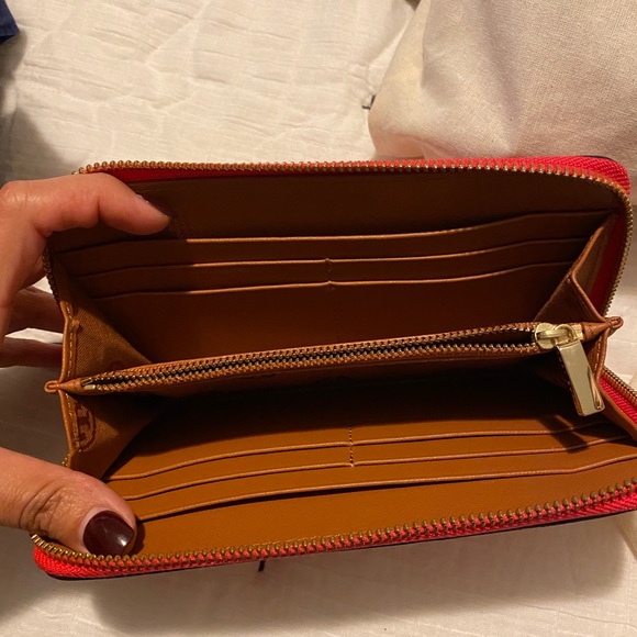 Tory Burch Wallet